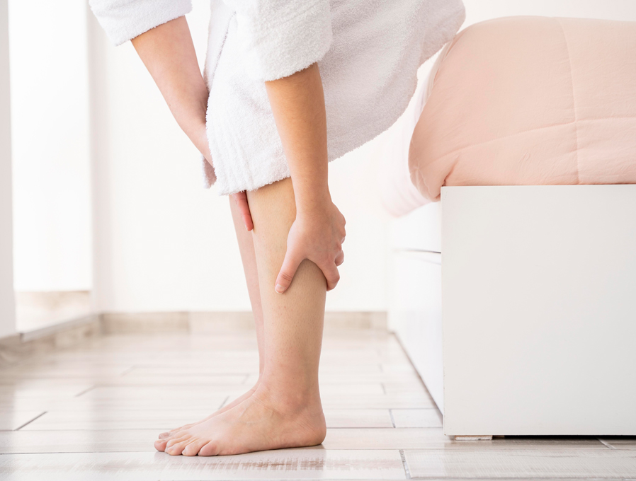 Peso e desconforto nas pernas: pode ser endometriose?